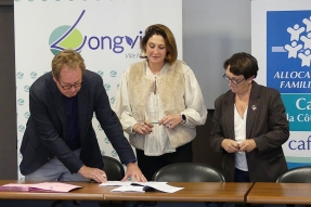 la-caf-21-et-la-ville-de-longvic-reconduisent-la-convention-territoriale-globale-pour-mieux-relier-les-familles-aux-services